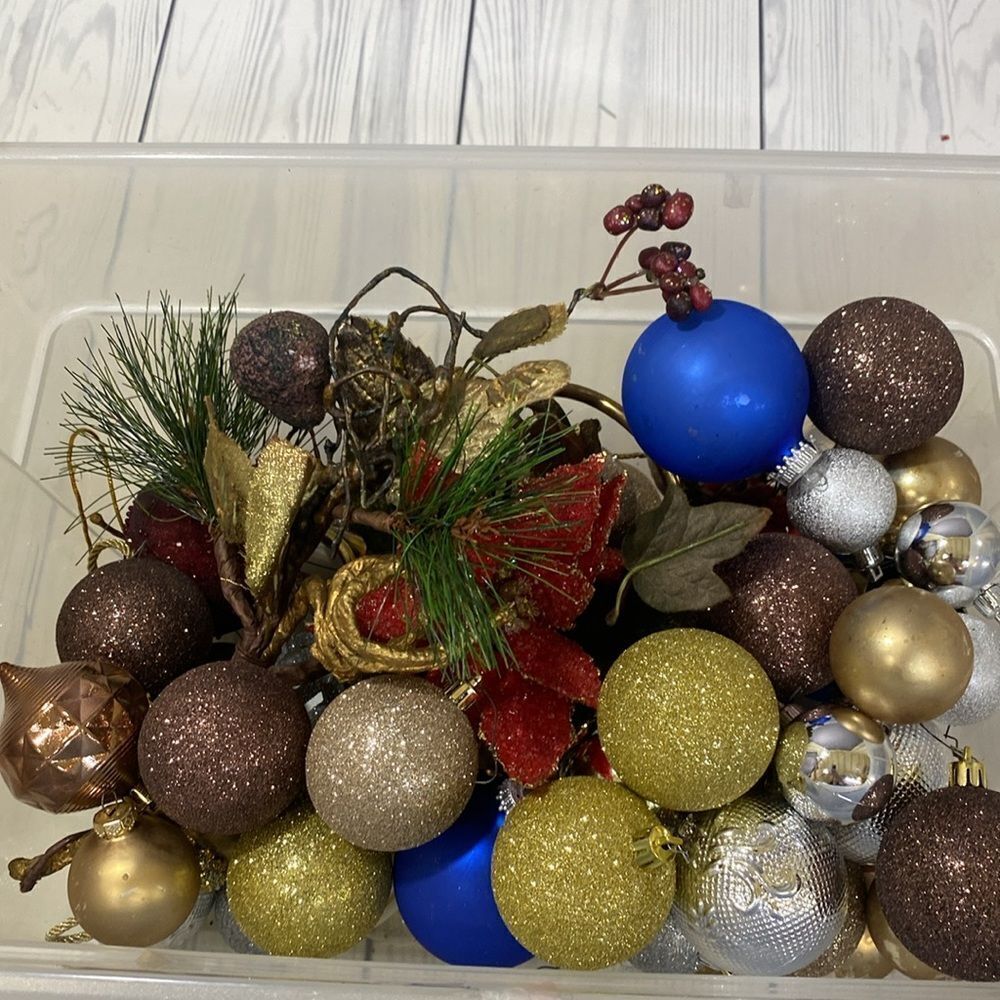 70+ Piece Bundle of Christmas Tree Ornaments Decorations - Picture 7 of 7